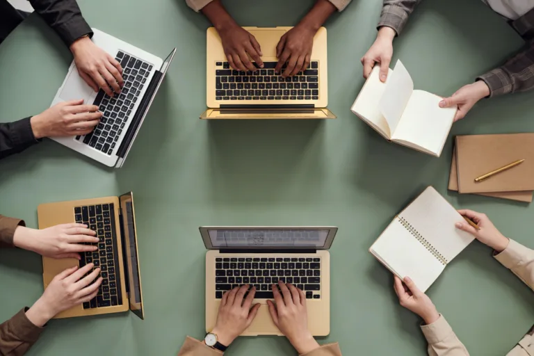 Best Side Hustles for Extra Cash: Quick Wins and Big Payouts